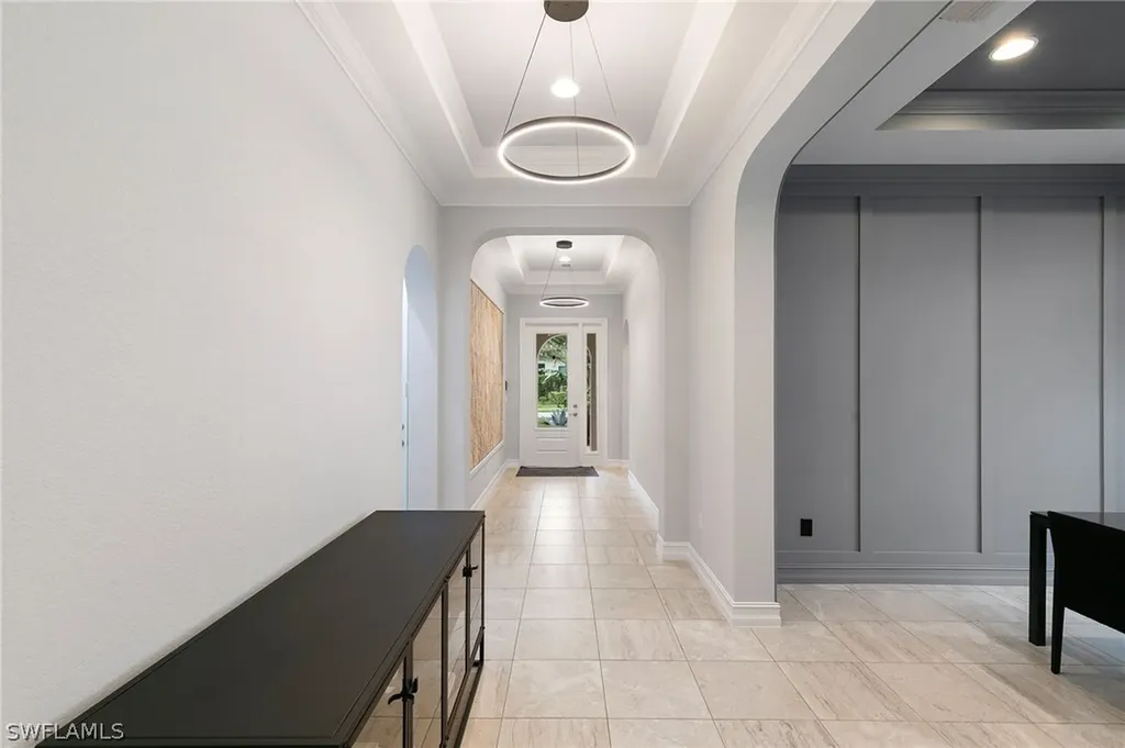 9240 Glenforest Drive Naples FL 34120