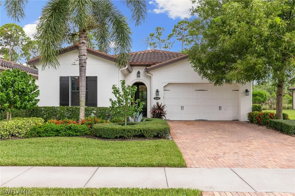 9240 Glenforest Drive Naples FL 34120