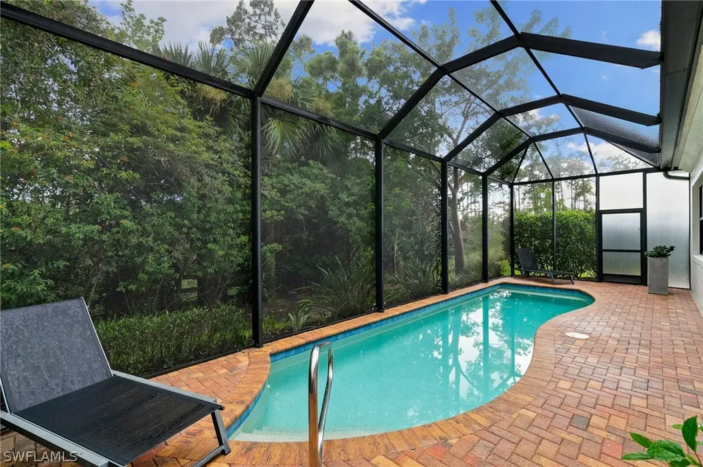 9240 Glenforest Drive Naples FL 34120