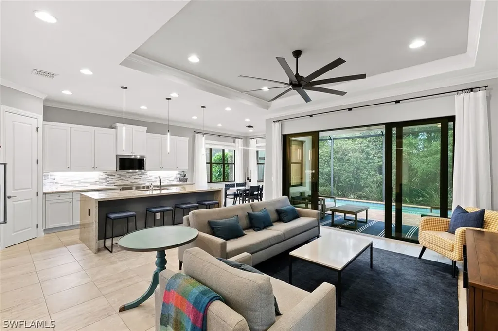 9240 Glenforest Drive Naples FL 34120