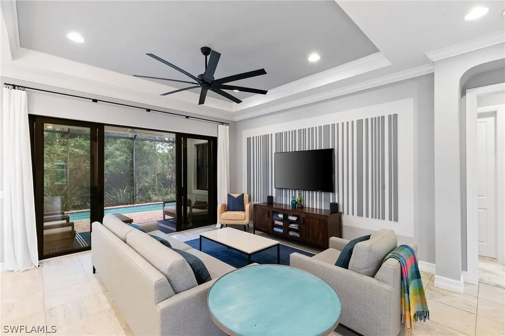 9240 Glenforest Drive Naples FL 34120