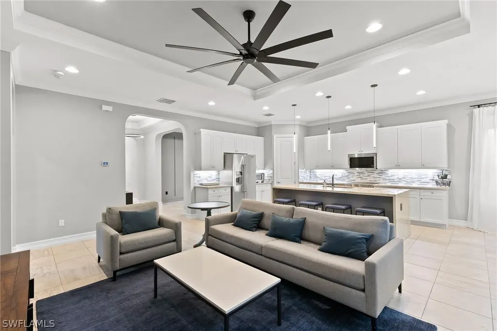 9240 Glenforest Drive Naples FL 34120