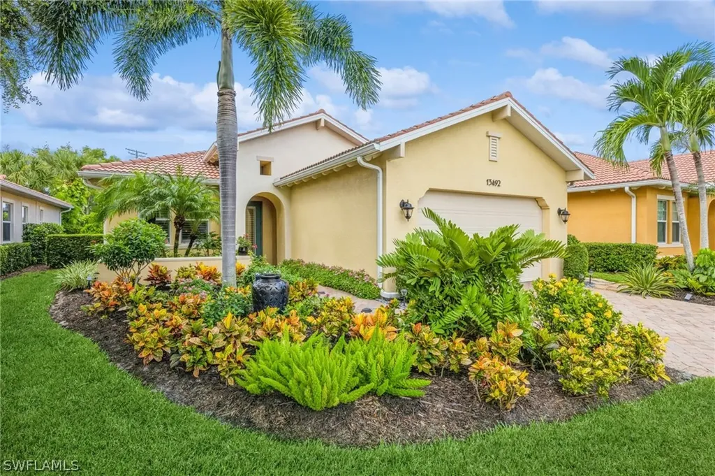 Naples FL, 13492 Cambridge Lane