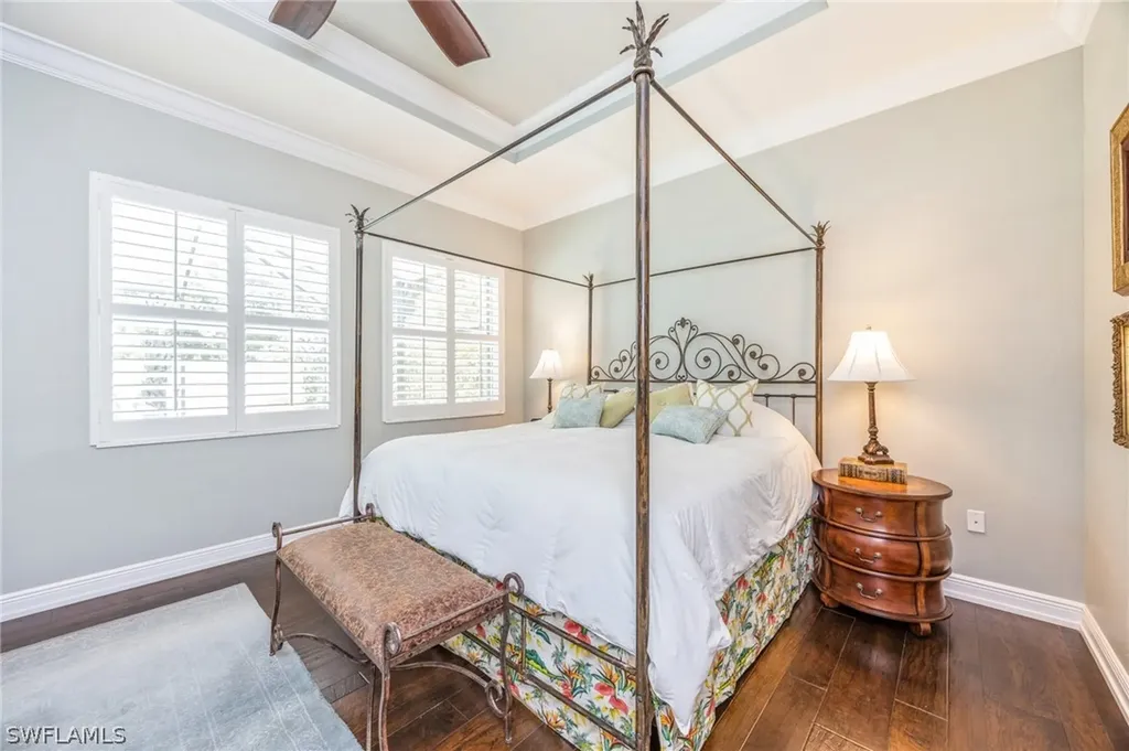 13492 Cambridge Lane Naples FL 34109