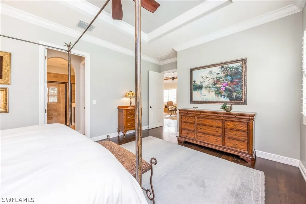 13492 Cambridge Lane Naples FL 34109