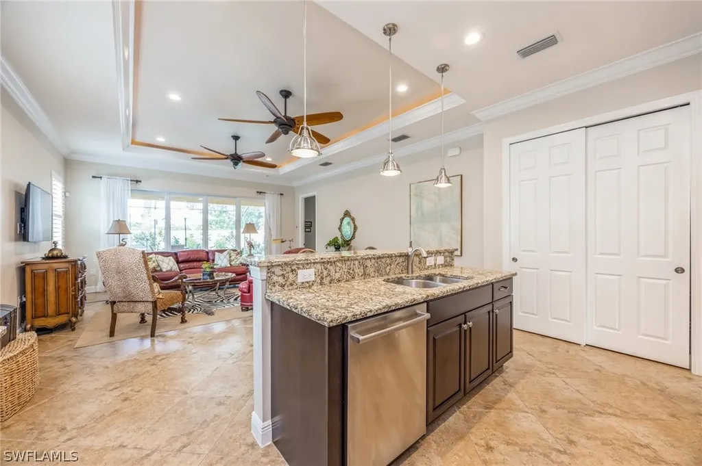 13492 Cambridge Lane Naples FL 34109