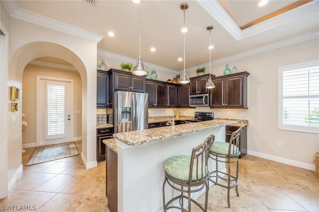 13492 Cambridge Lane Naples FL 34109