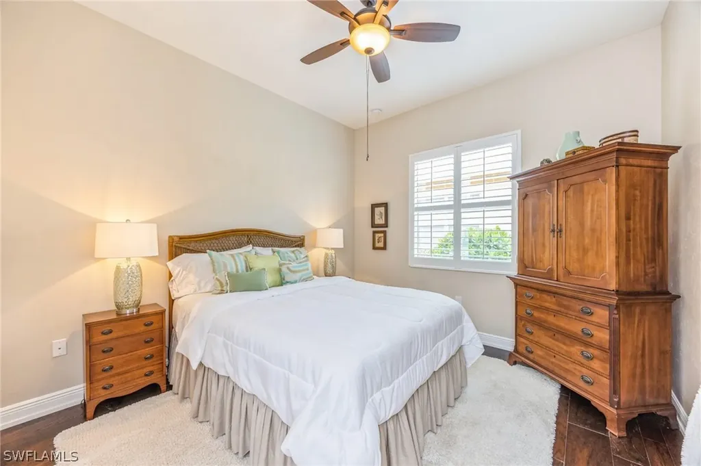 13492 Cambridge Lane Naples FL 34109