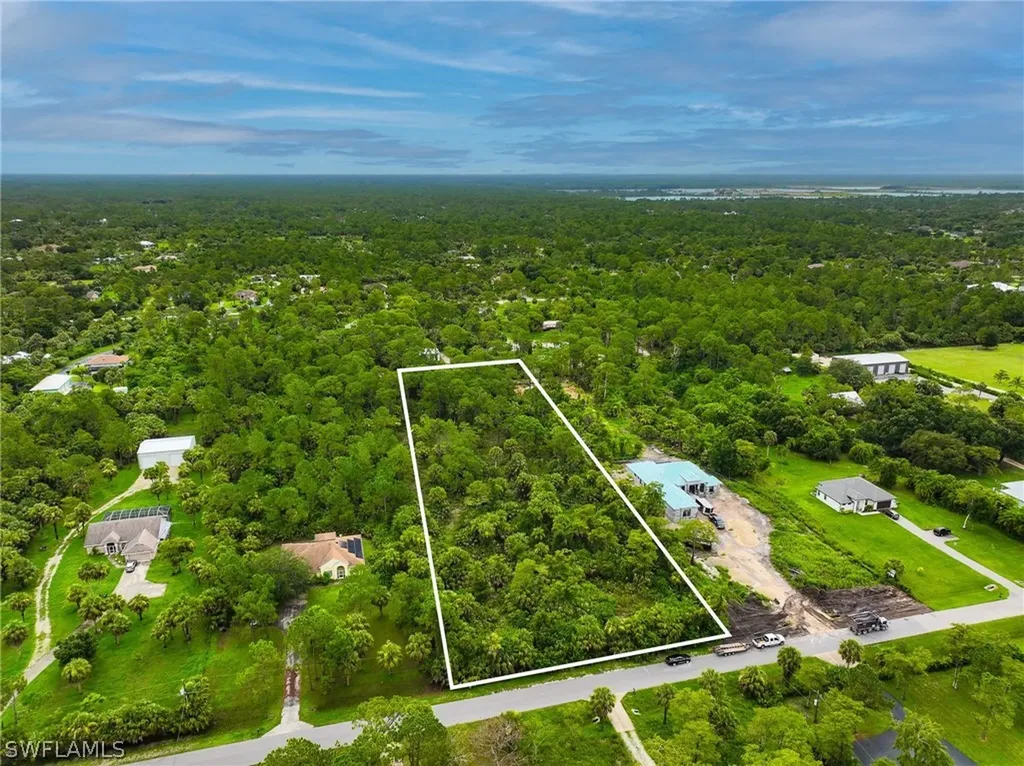 17TH Street SW Naples FL 34117
