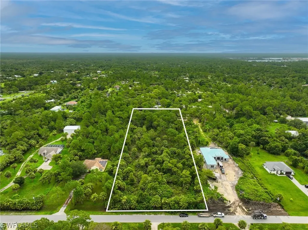 17TH Street SW Naples FL 34117