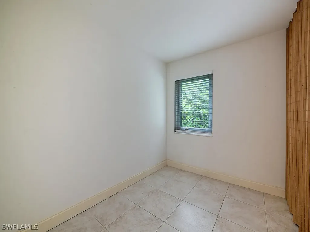 1102 9th Avenue N Naples FL 34102