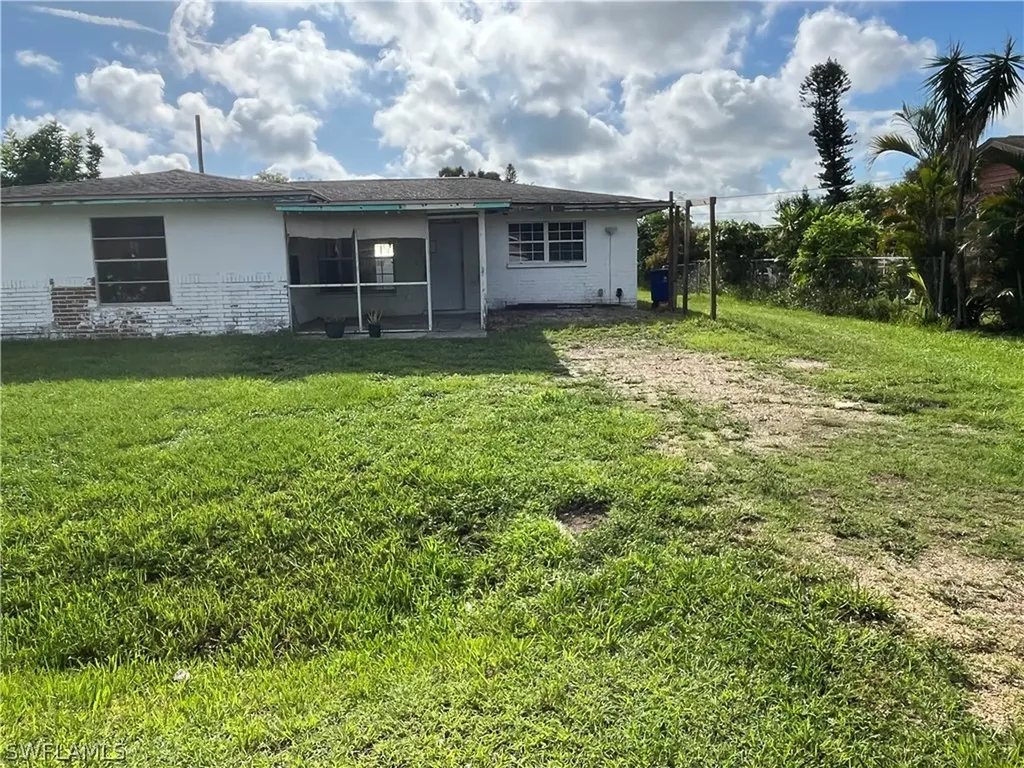 2332 Barcelona Avenue Fort Myers FL 33905