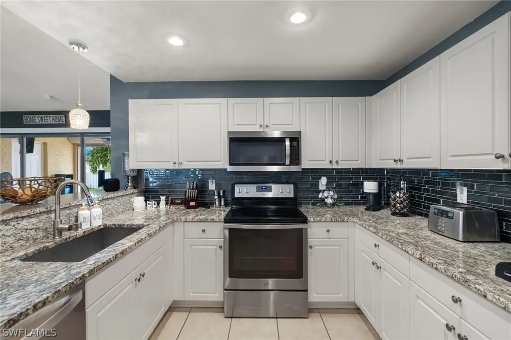 2115 SW 15th Terrace Cape Coral FL 33991