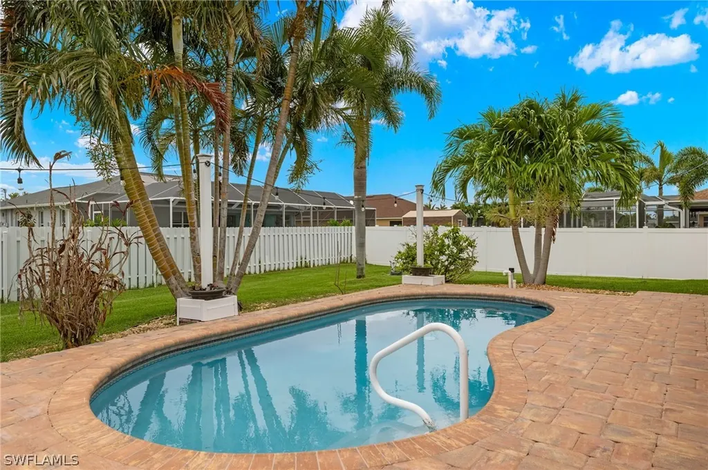 2115 SW 15th Terrace Cape Coral FL 33991