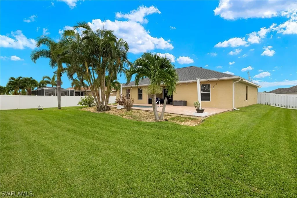 2115 SW 15th Terrace Cape Coral FL 33991