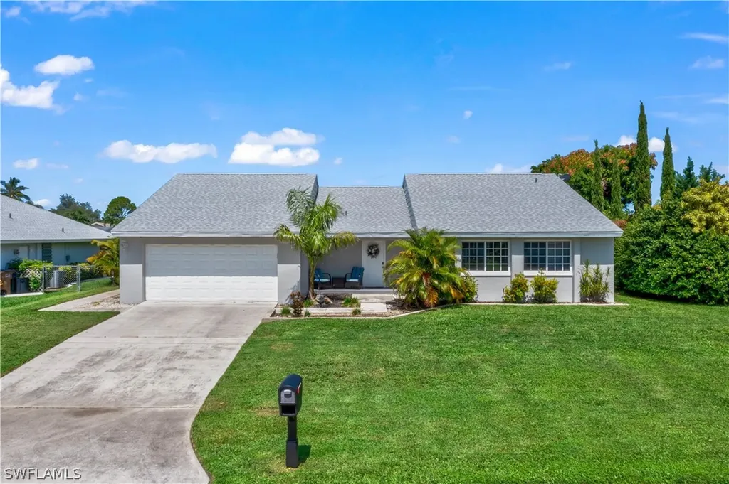 516 SE 20th Place Cape Coral FL 33990