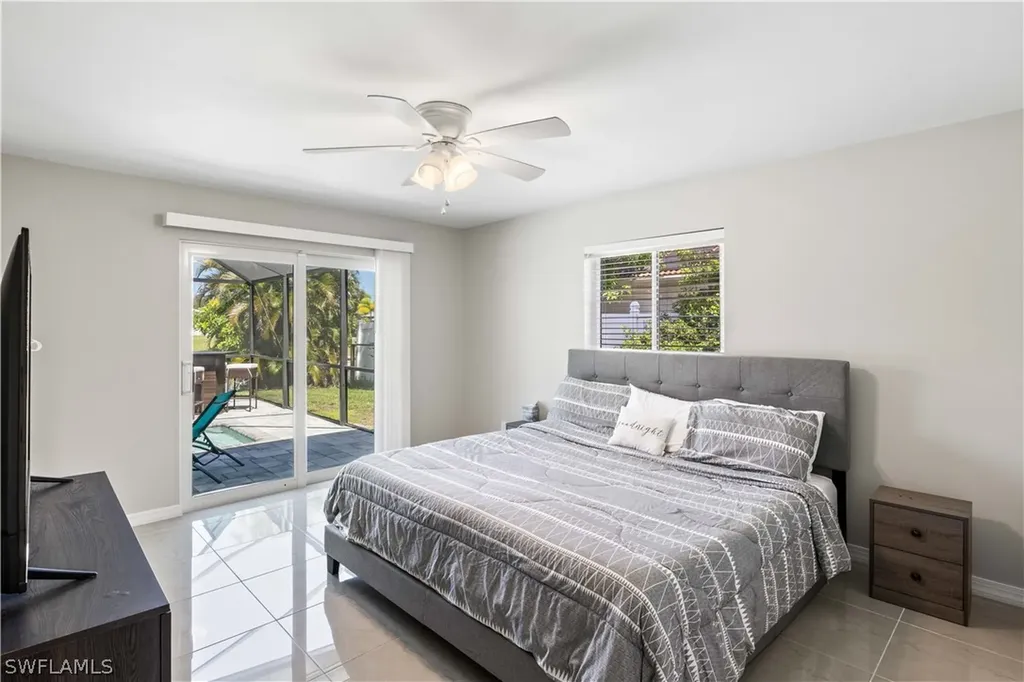 516 SE 20th Place Cape Coral FL 33990