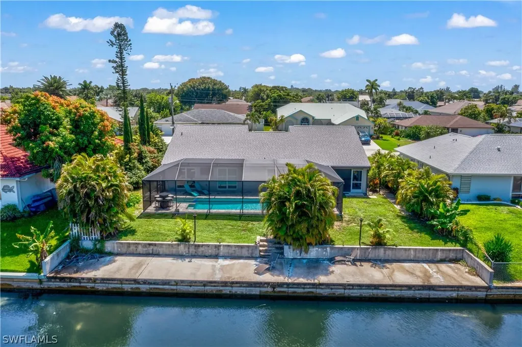 516 SE 20th Place Cape Coral FL 33990