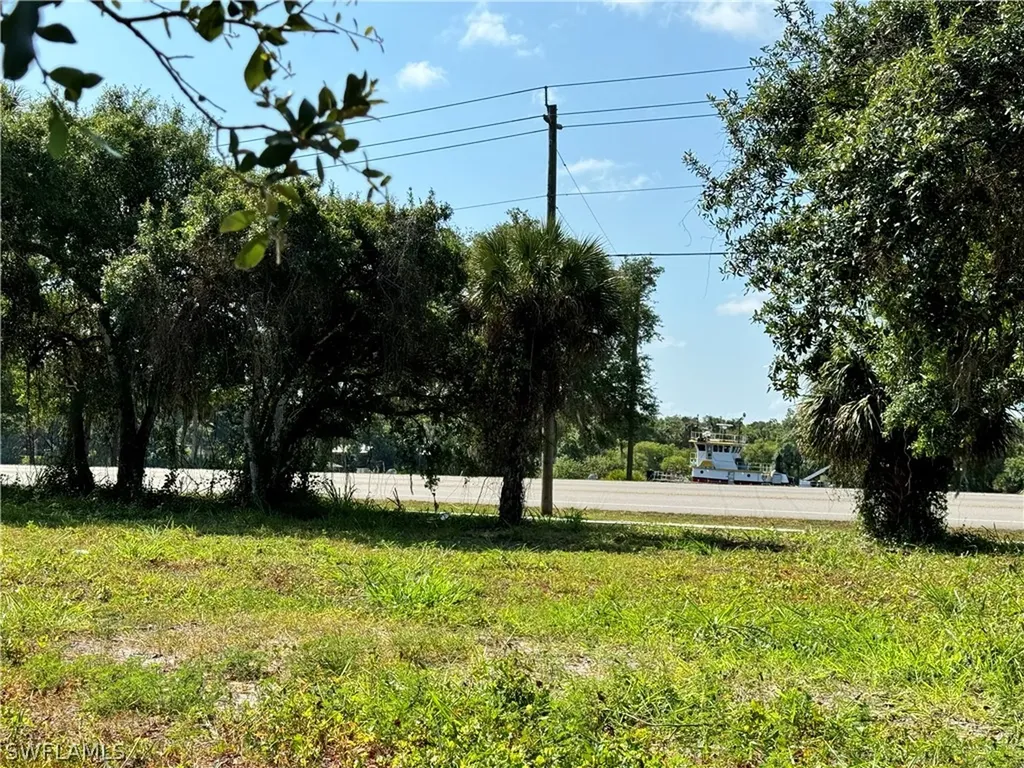 500 Avalon Avenue Labelle FL 33935