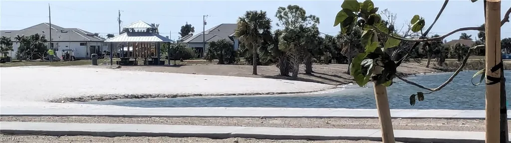 4212 NW 39th Street Cape Coral FL 33993