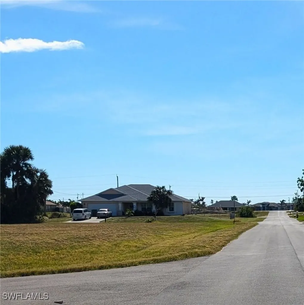 4212 NW 39th Street Cape Coral FL 33993