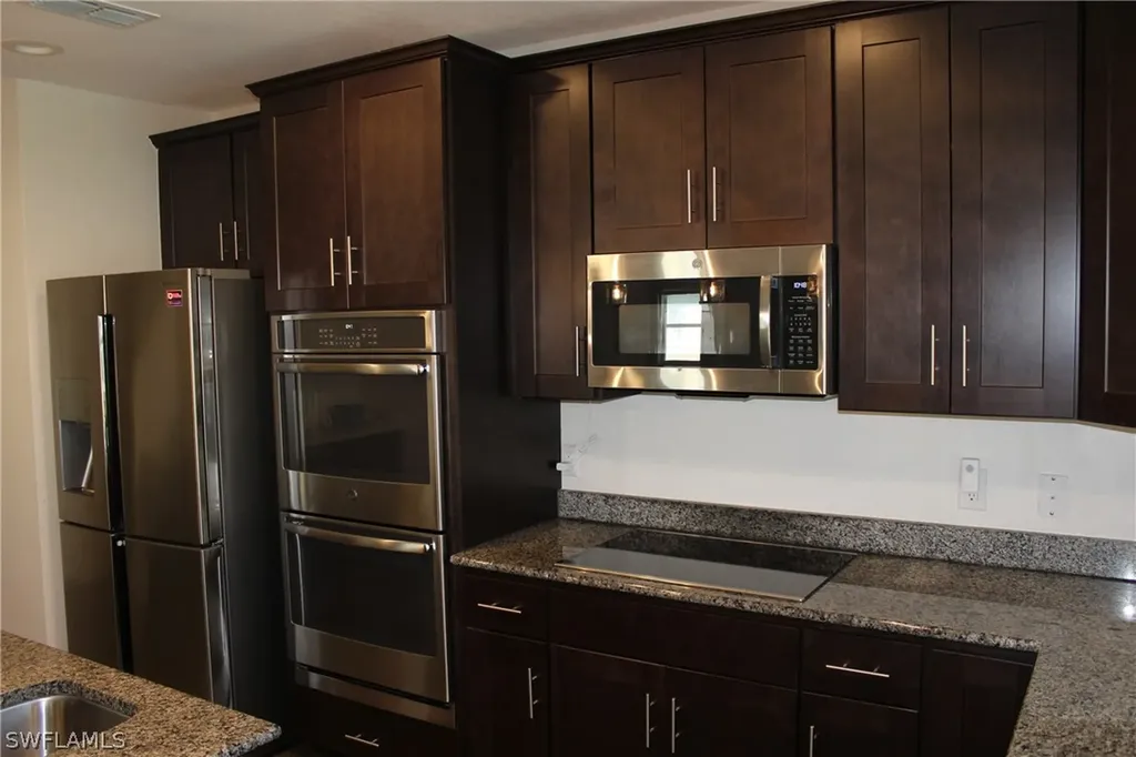 1208 SW 38th Street Cape Coral FL 33914