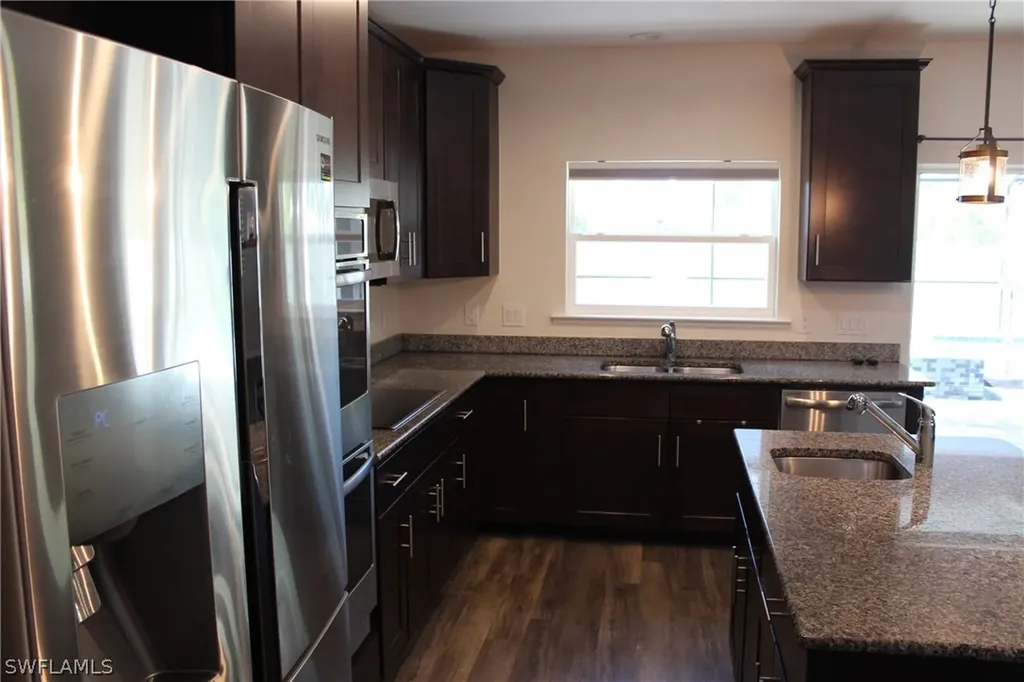 1208 SW 38th Street Cape Coral FL 33914