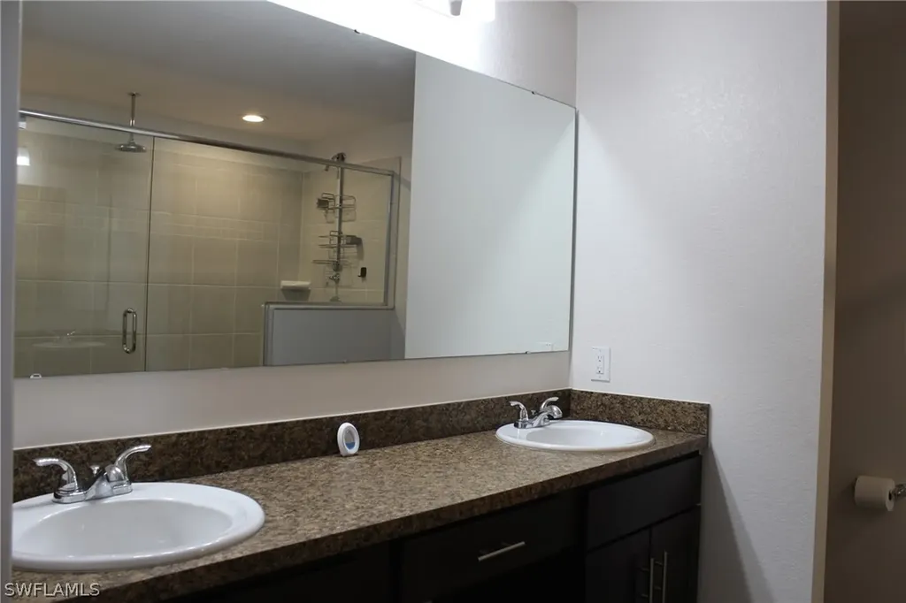 1208 SW 38th Street Cape Coral FL 33914