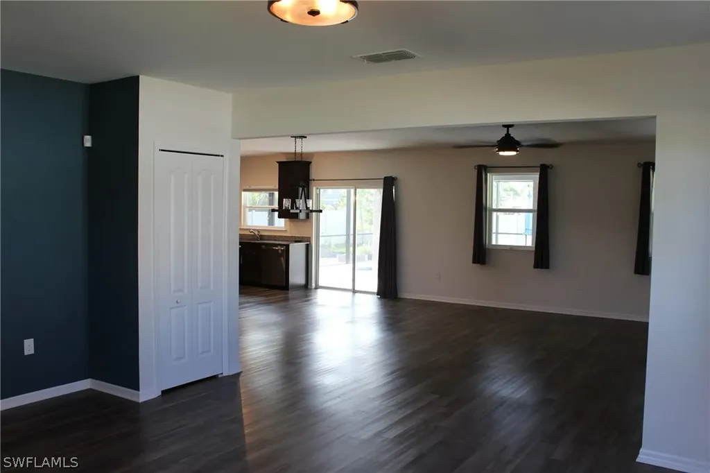 1208 SW 38th Street Cape Coral FL 33914