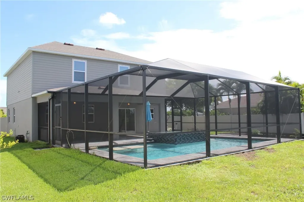 1208 SW 38th Street Cape Coral FL 33914