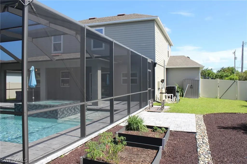 1208 SW 38th Street Cape Coral FL 33914