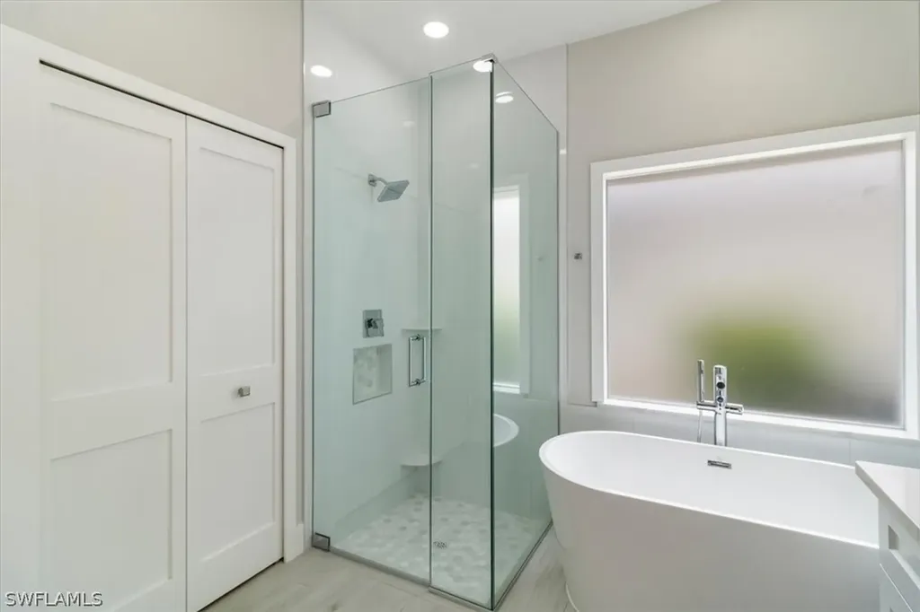 8828 Ventura Way Naples FL 34109