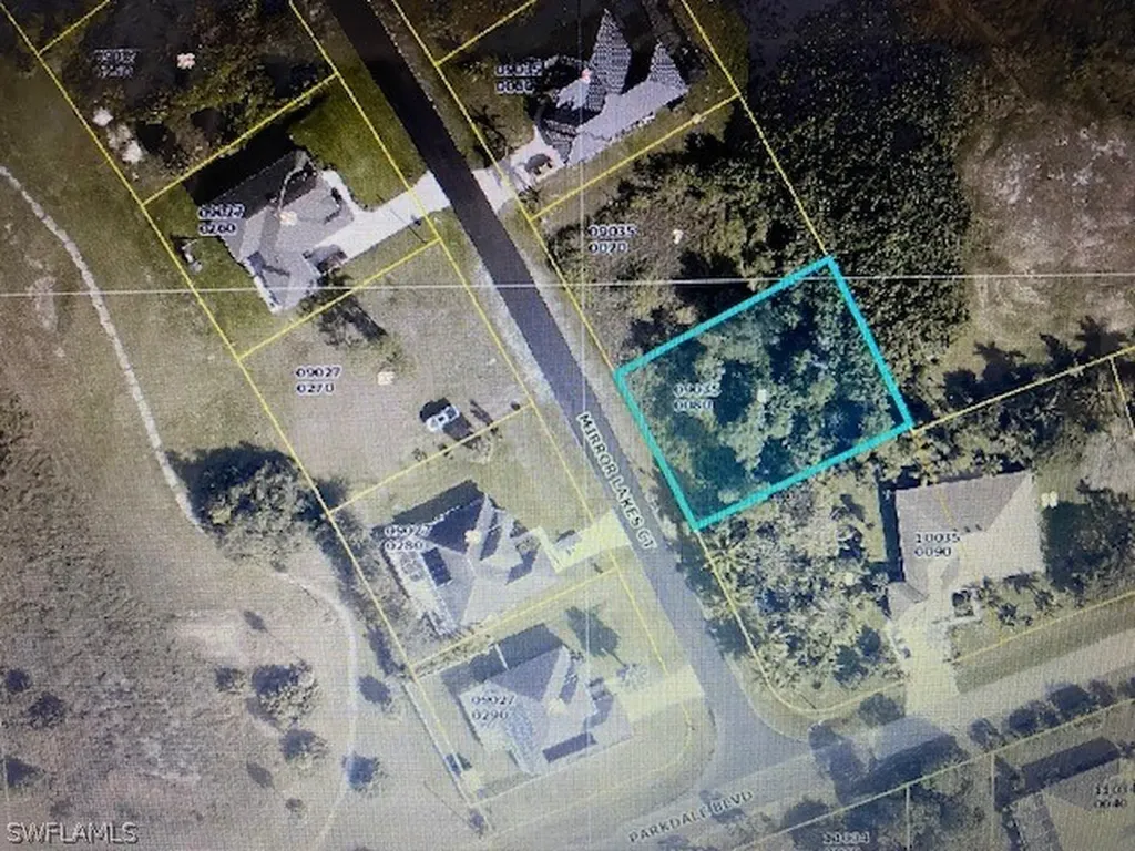 697 Mirror Lakes Court Lehigh Acres FL 33974