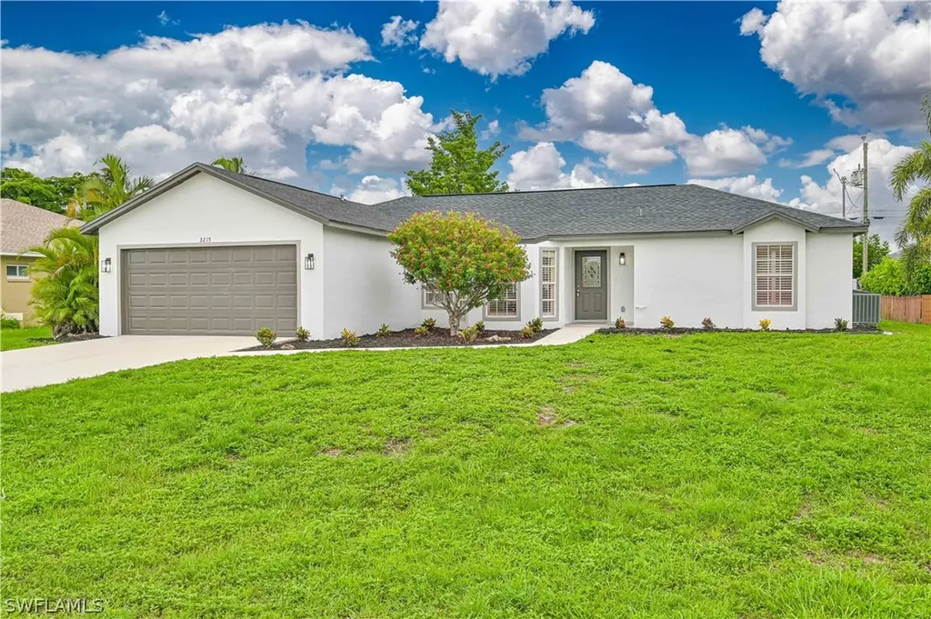 3215 SW 1st Place Cape Coral FL 33914