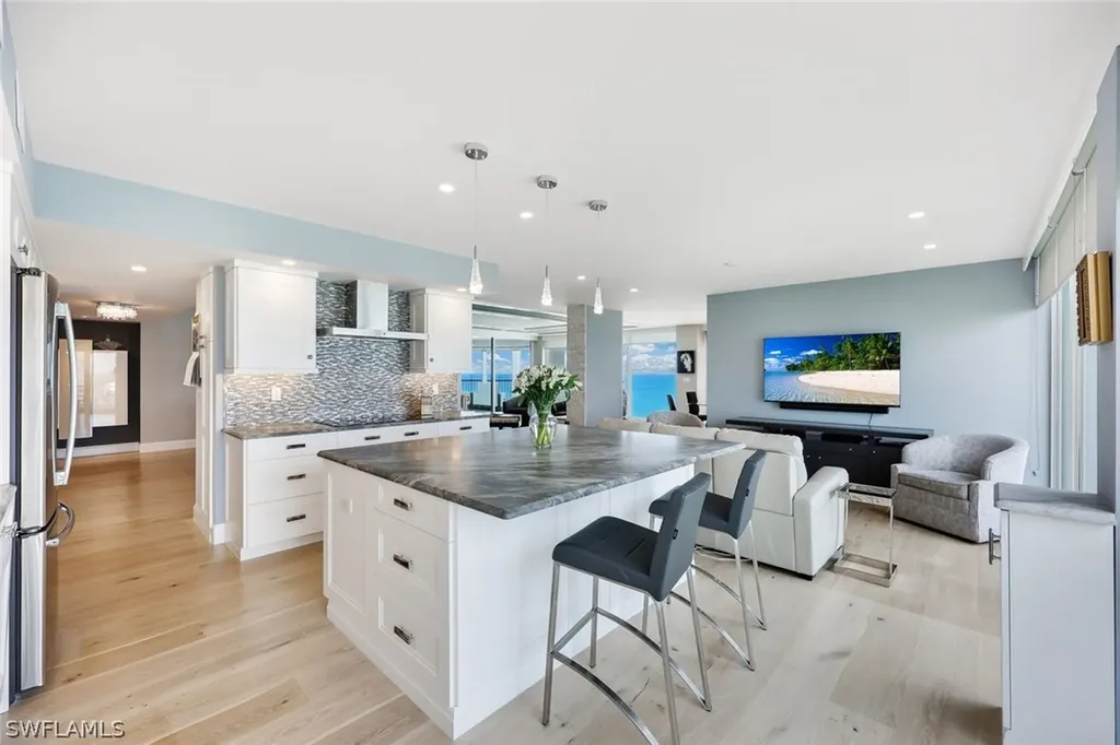 4051 Gulf Shore Boulevard N Naples FL 34103