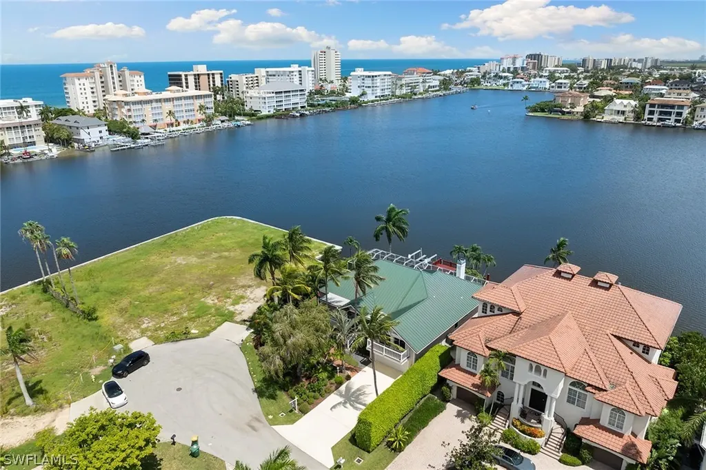 283 Oak Avenue Naples FL 34108