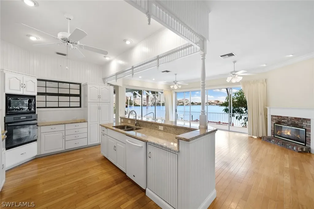 283 Oak Avenue Naples FL 34108