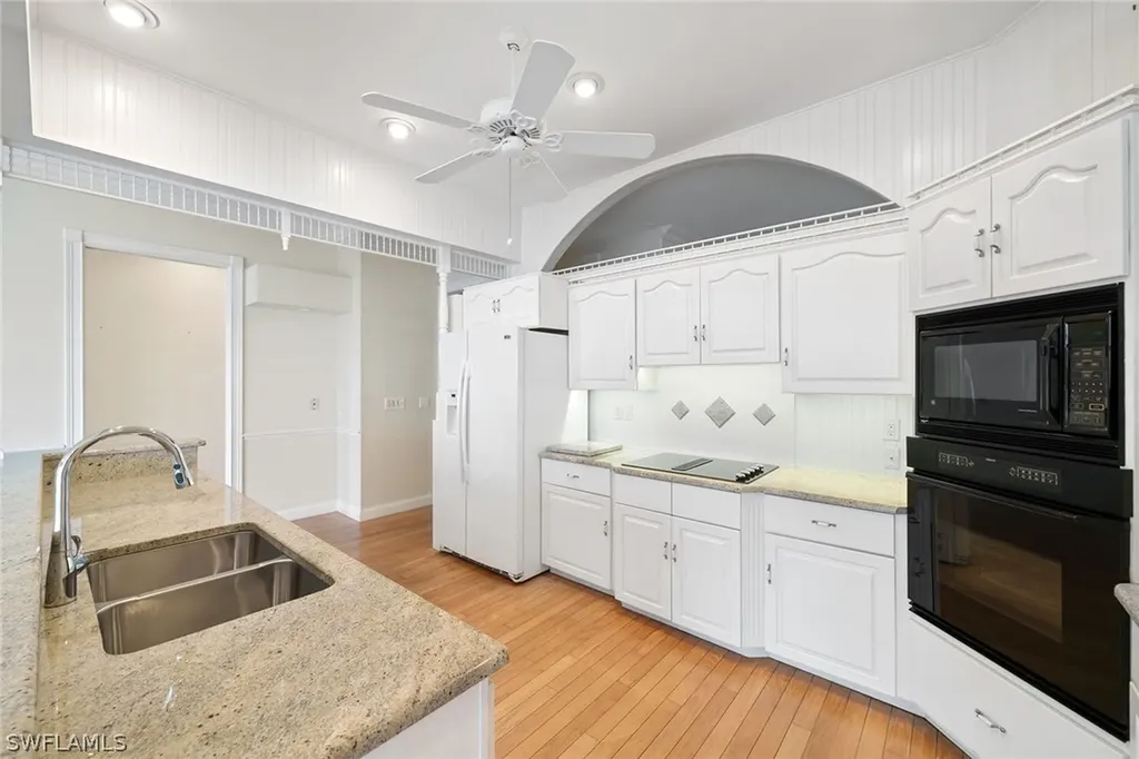 283 Oak Avenue Naples FL 34108