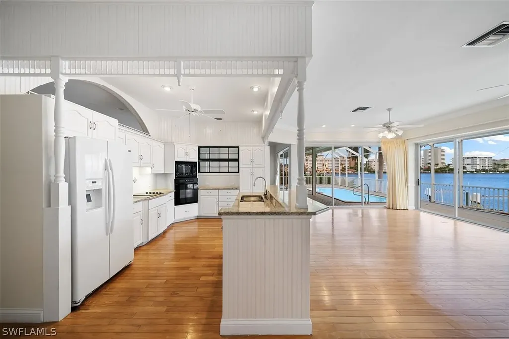 283 Oak Avenue Naples FL 34108