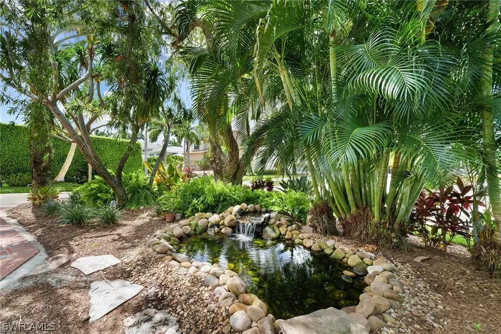 283 Oak Avenue Naples FL 34108