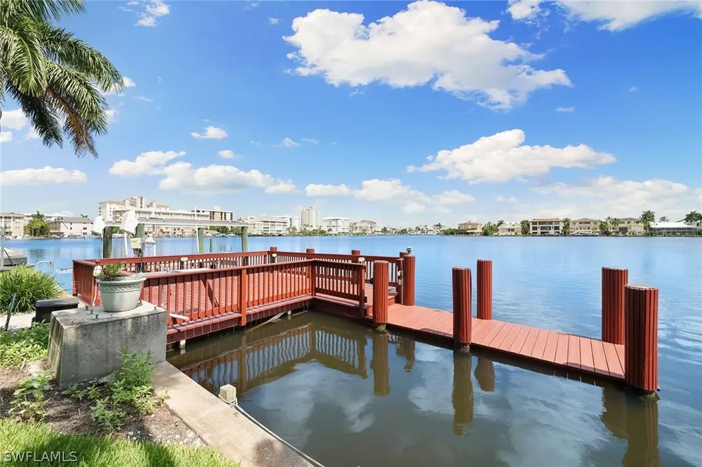 283 Oak Avenue Naples FL 34108