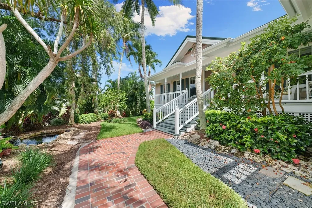 283 Oak Avenue Naples FL 34108