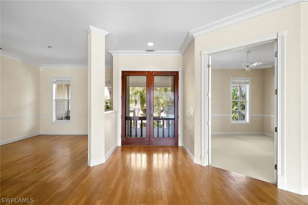 283 Oak Avenue Naples FL 34108