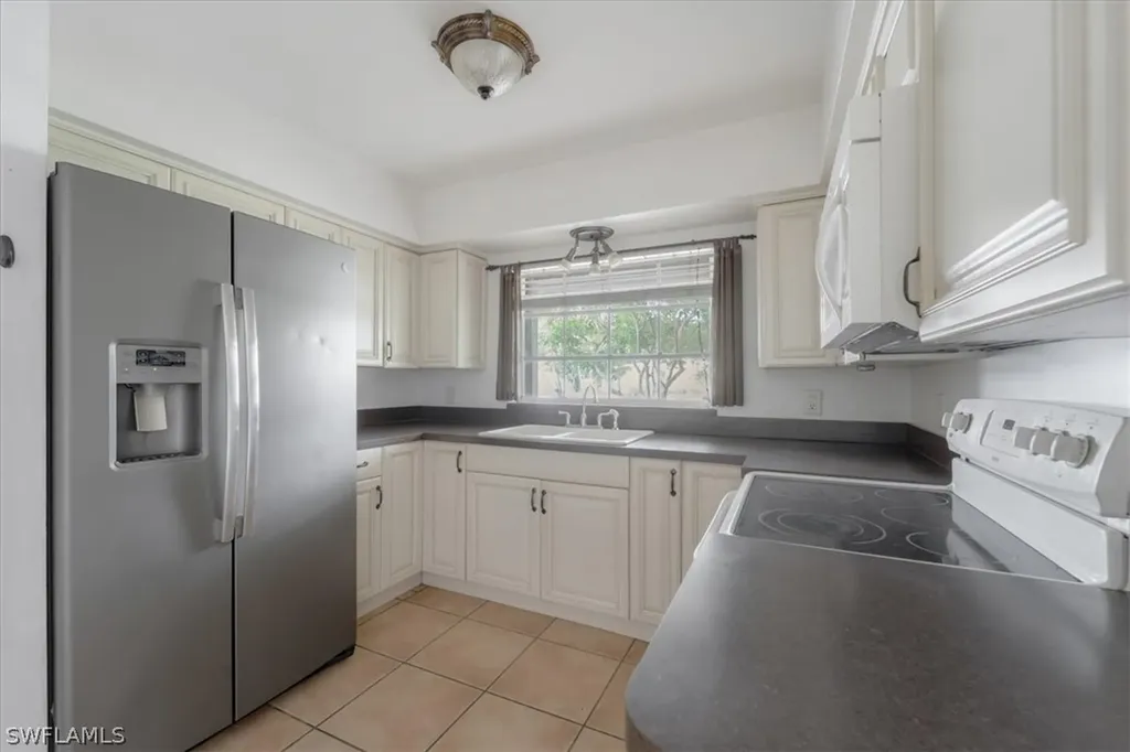 4241 Lagg Avenue Fort Myers FL 33901