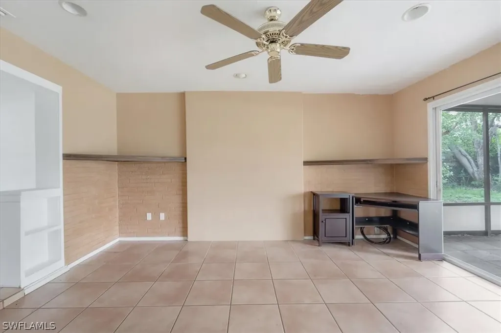 4241 Lagg Avenue Fort Myers FL 33901