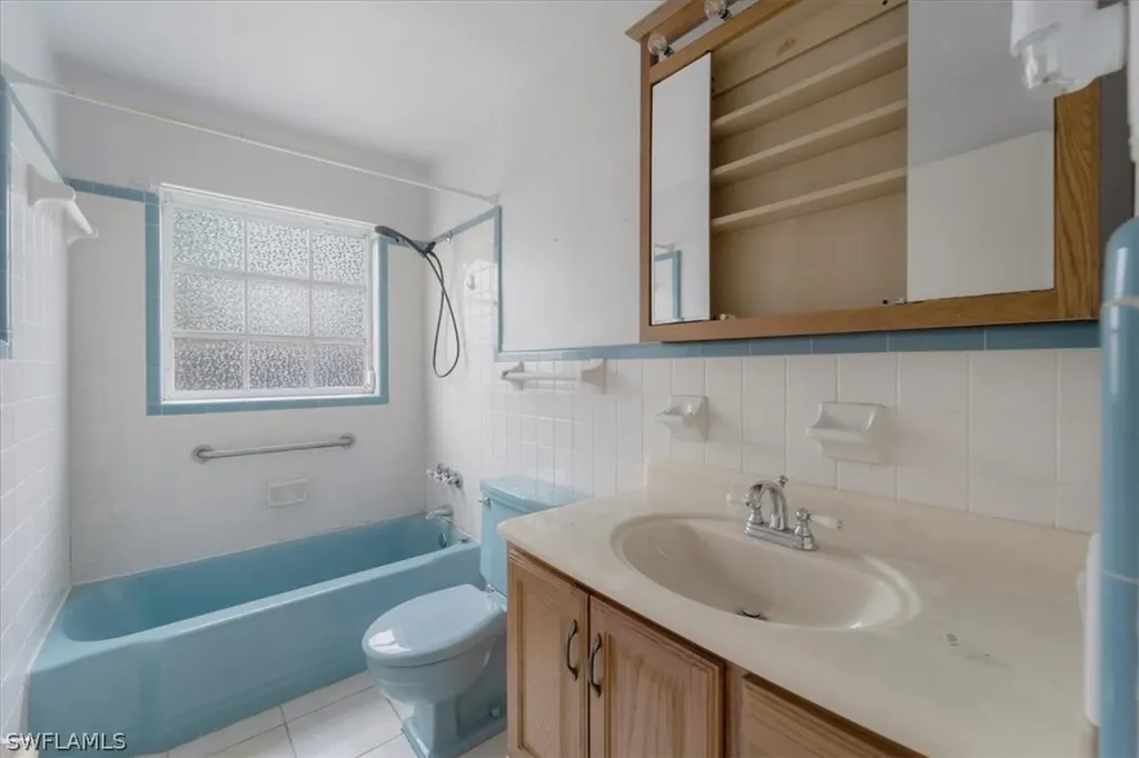 4241 Lagg Avenue Fort Myers FL 33901