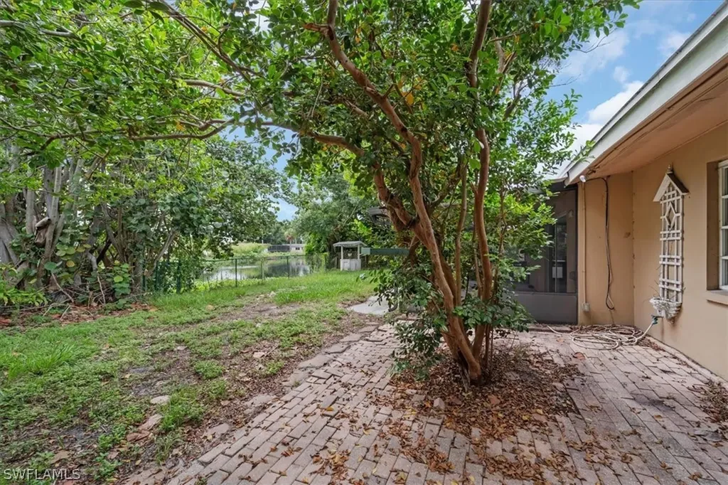 4241 Lagg Avenue Fort Myers FL 33901