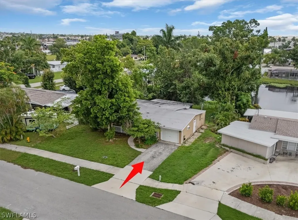 4241 Lagg Avenue Fort Myers FL 33901