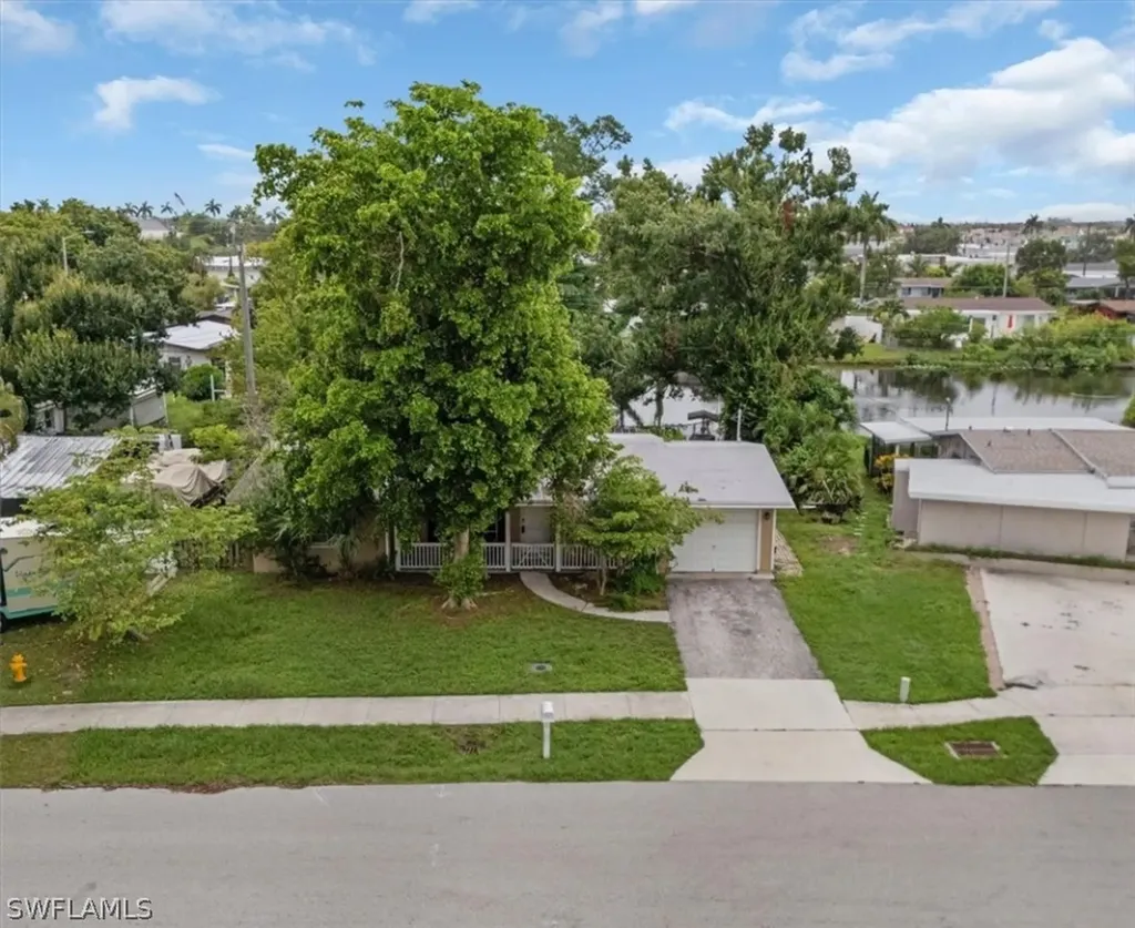 4241 Lagg Avenue Fort Myers FL 33901