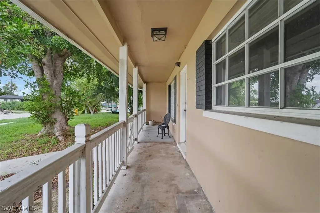 4241 Lagg Avenue Fort Myers FL 33901
